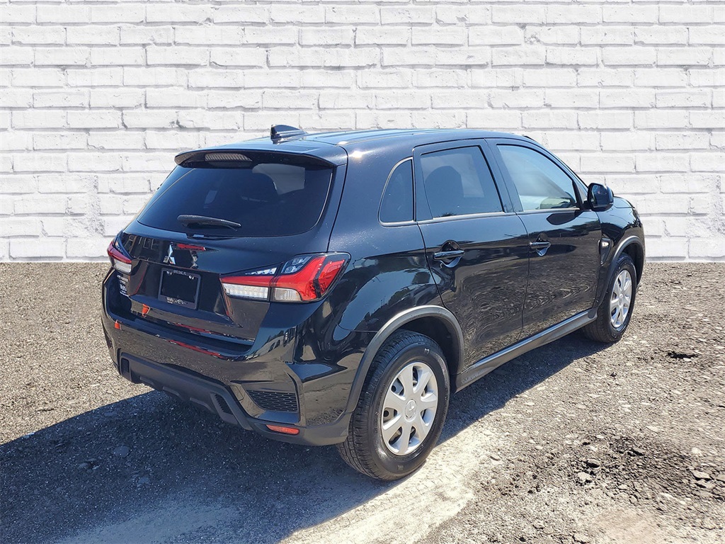 2021 Mitsubishi Outlander Sport ES photo 2