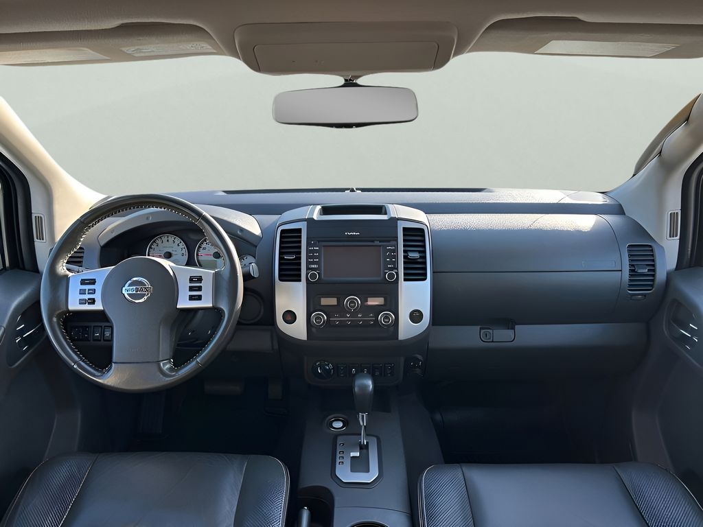 2020 Nissan Frontier PRO-4X Crew Cab photo 12