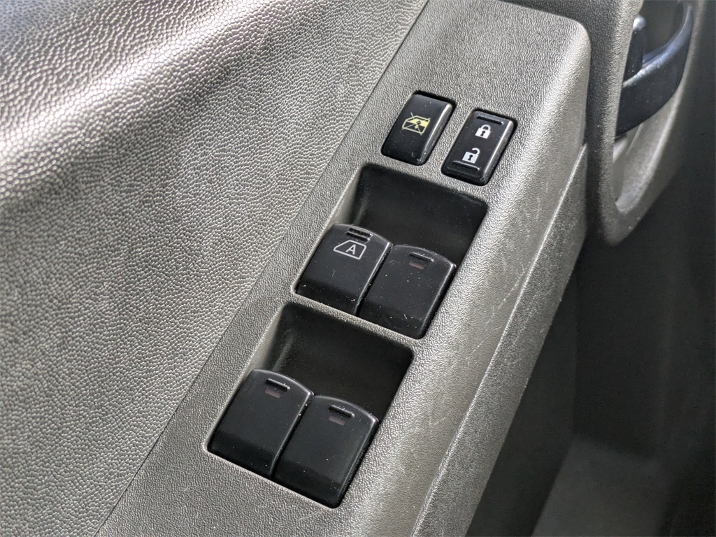 2015 Nissan Xterra PRO-4X photo 17