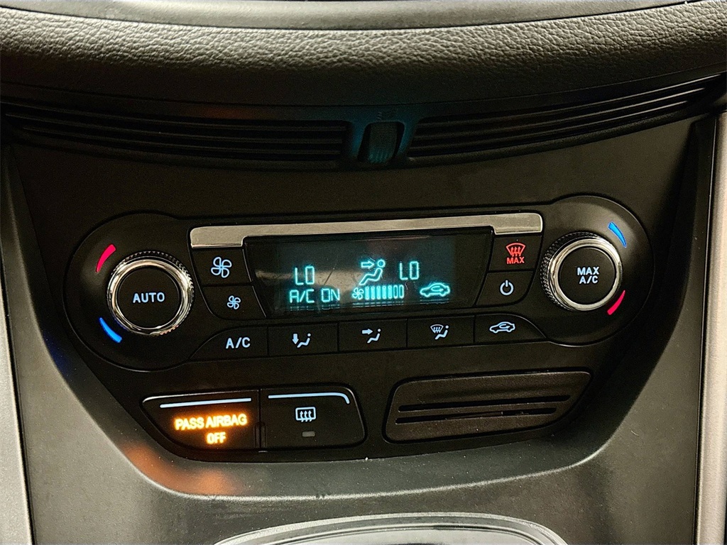 2016 Ford Escape SE photo 29