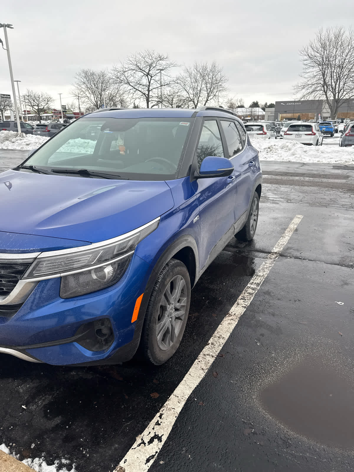 2023 Kia Seltos S's photo