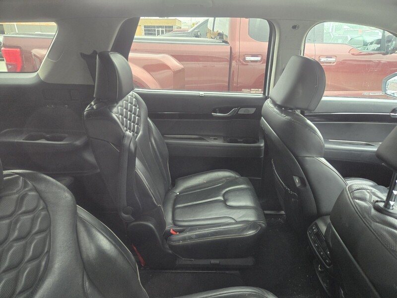 2022 Hyundai Palisade Limited photo 4