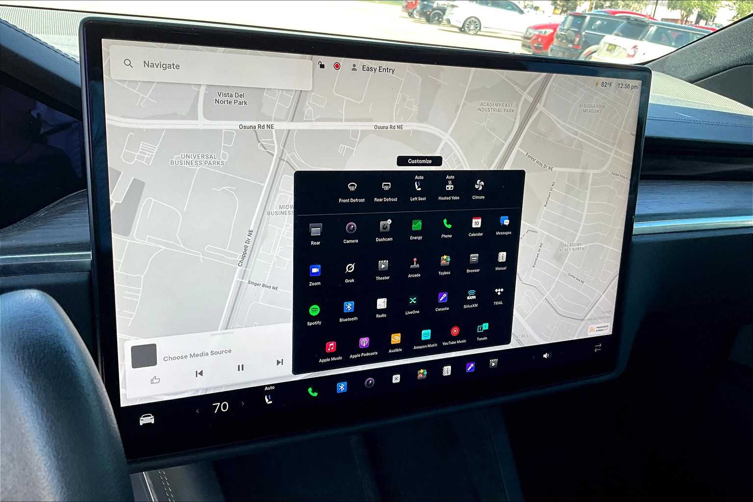 2022 Tesla Model X photo 28