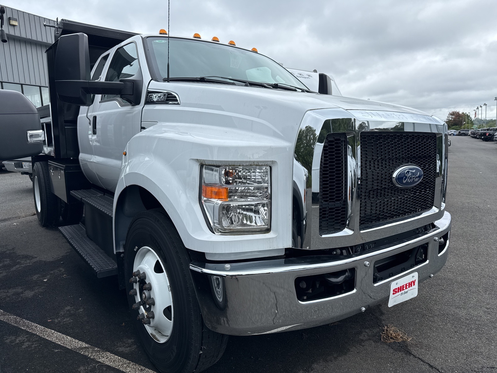 2024 Ford F-650's photo