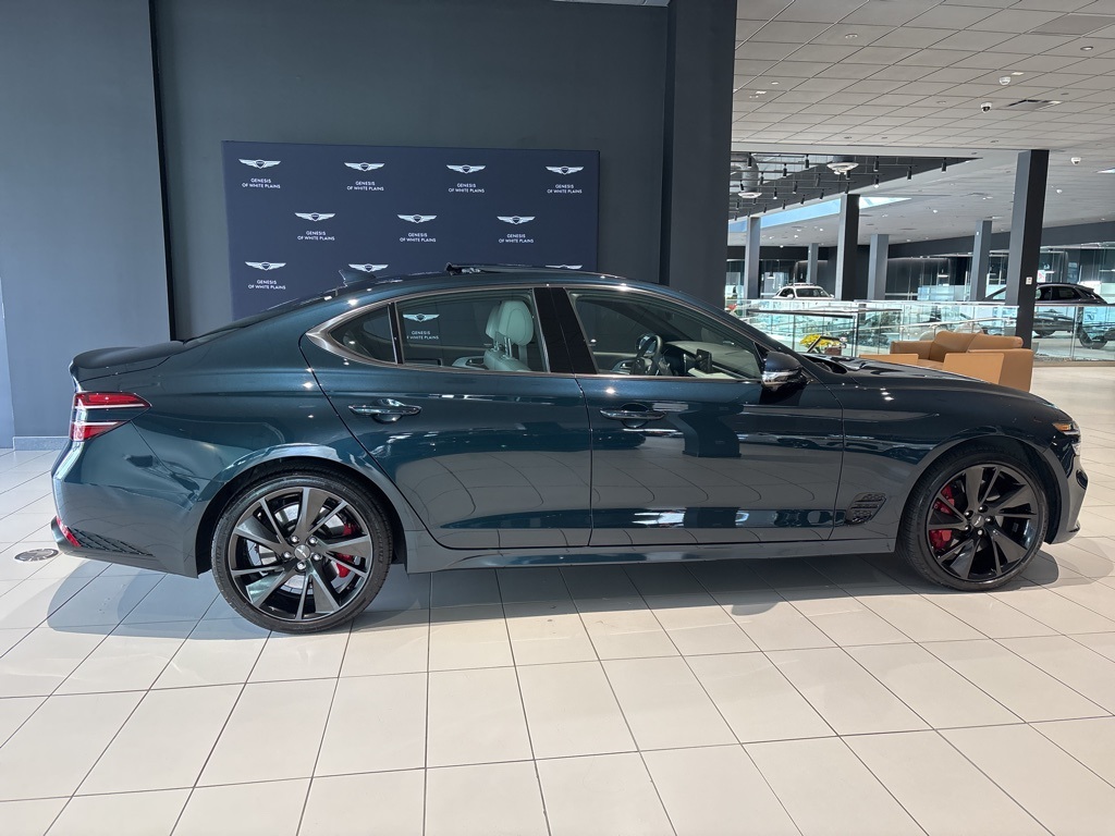 2023 Genesis G70 3.3T photo 2