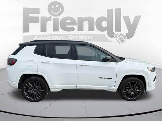 2022 Jeep Compass High Altitude photo 2