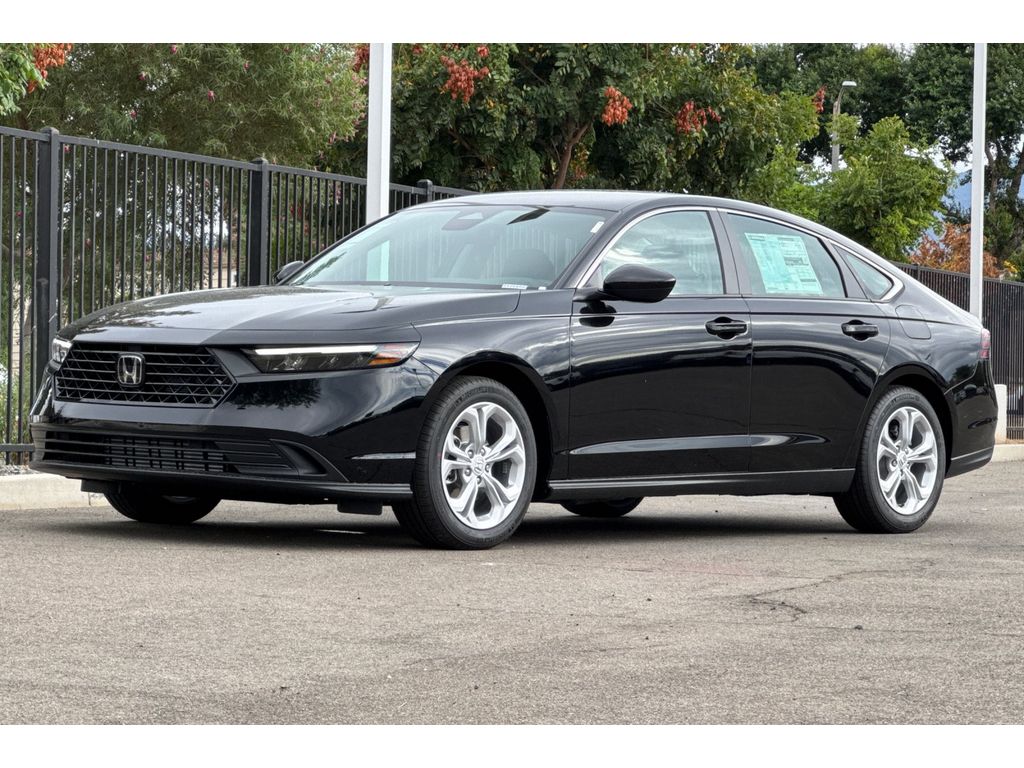 2025 Honda Accord LX photo 9