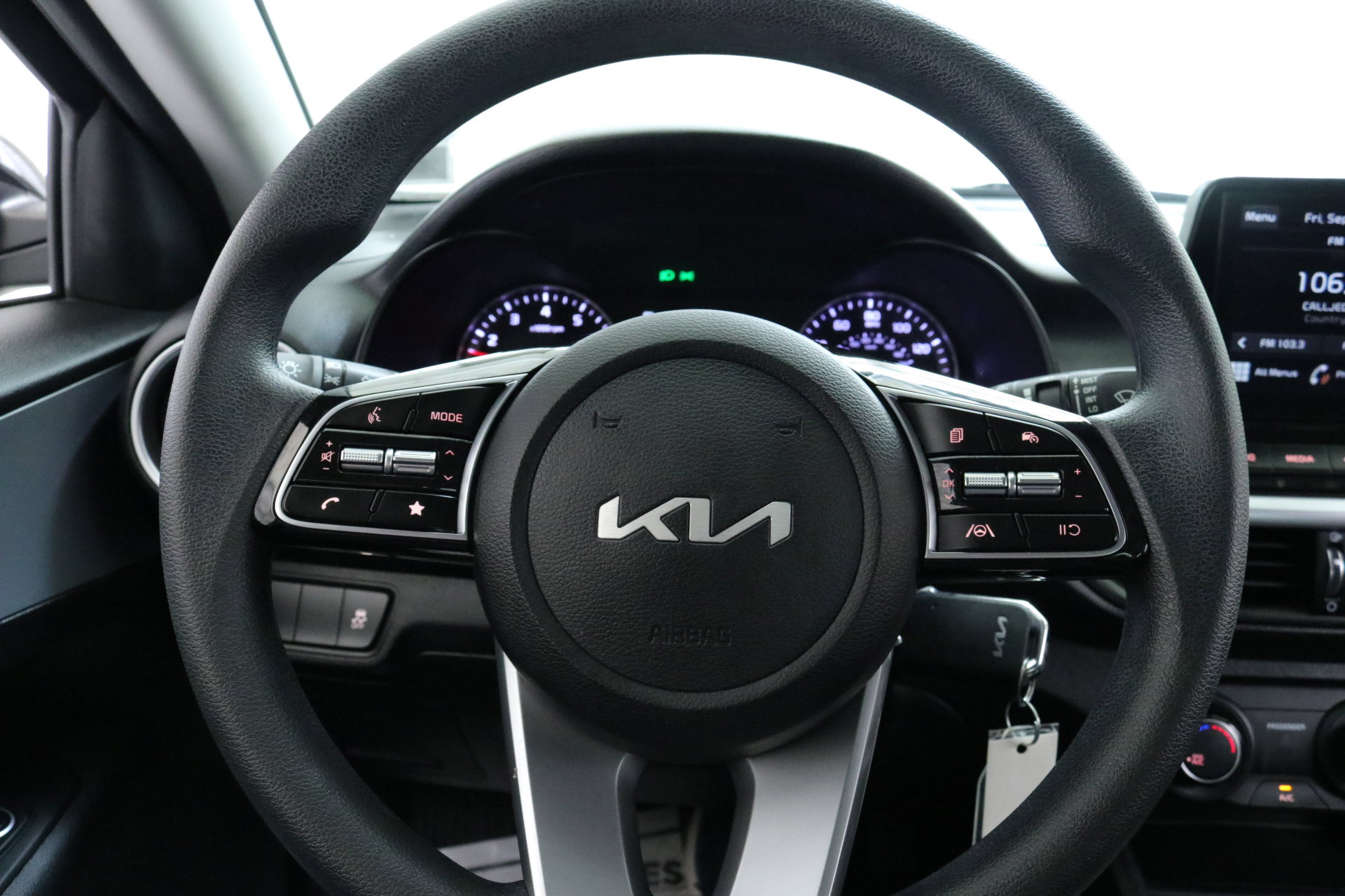 2023 Kia Forte LXS photo 12