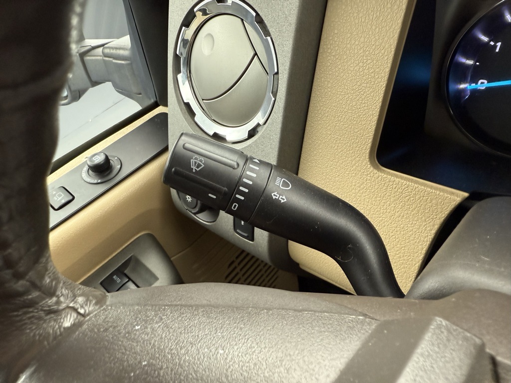 2011 Ford F-250 photo 22
