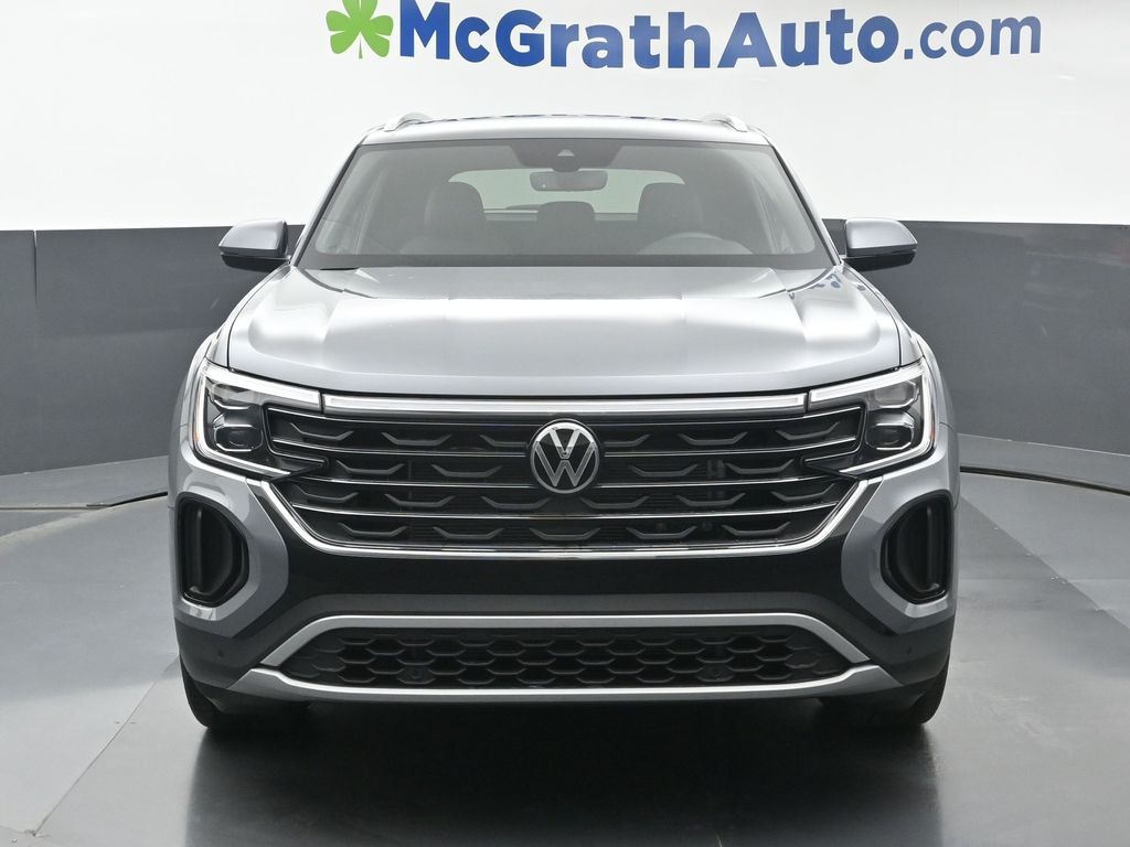 2026 Volkswagen Atlas Cross Sport SE Technology photo 2