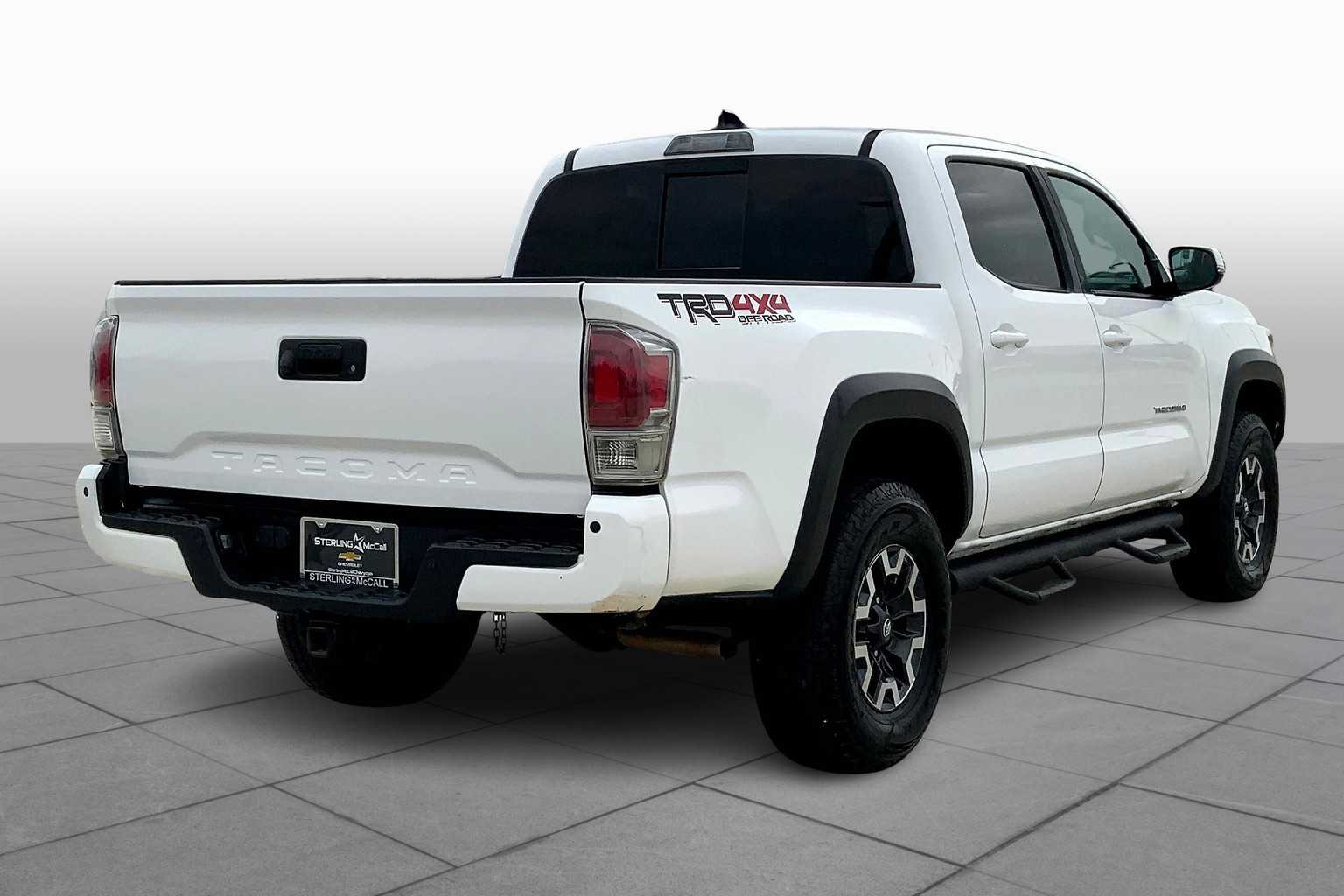 2021 Toyota Tacoma TRD photo 11