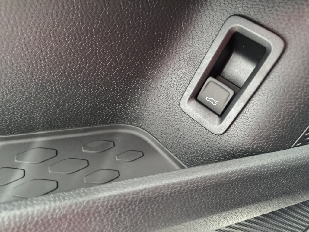 2025 Volkswagen ID. Buzz Pro S photo 35