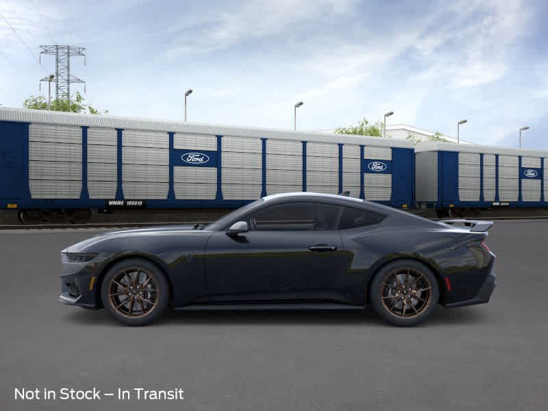 2026 Ford Mustang Dark Horse photo 3