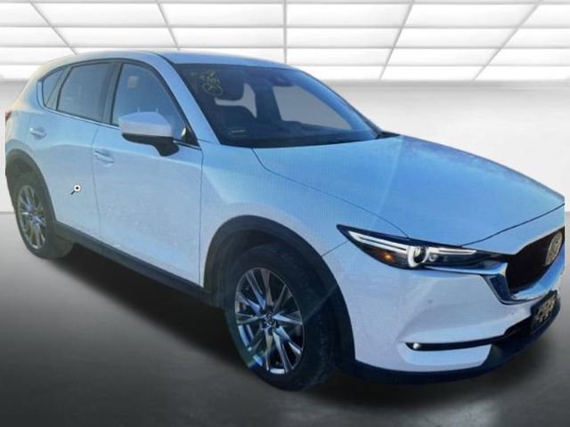 2021 Mazda CX-5 Signature's photo