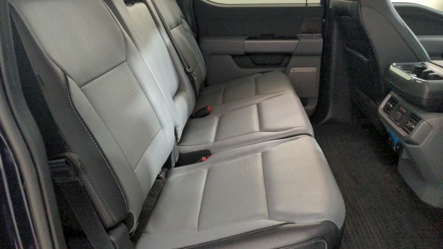 Used 2021 DARK BLUE Ford LARIAT image 31