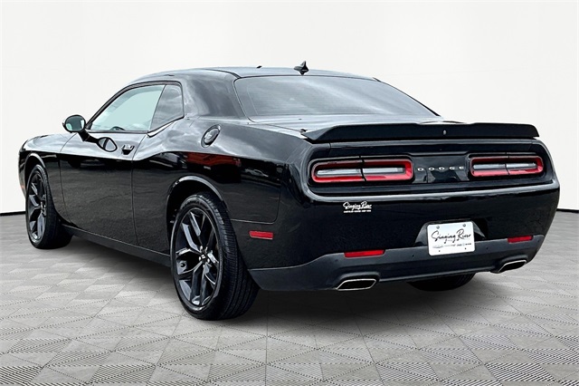 2019 Dodge Challenger SXT photo 4