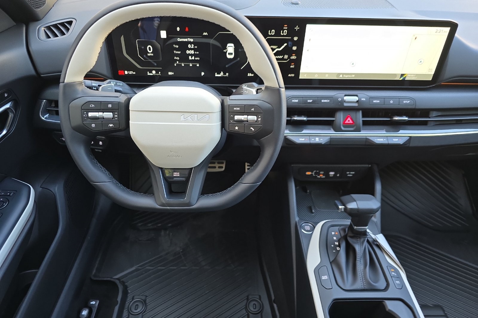 2025 Kia K4 GT-Line Turbo photo 10