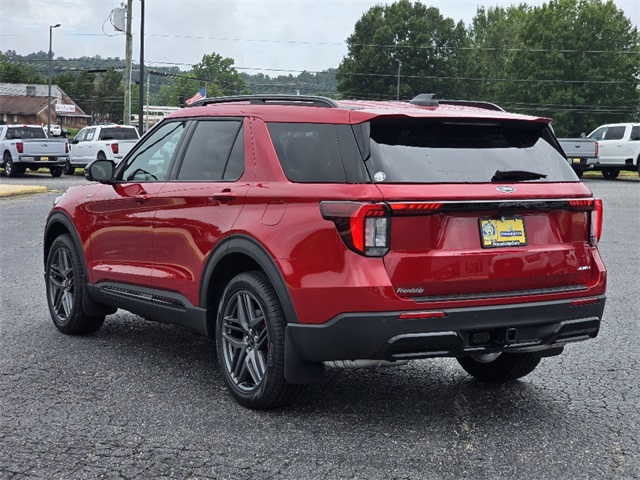 2025 Ford Explorer ST-Line photo 16