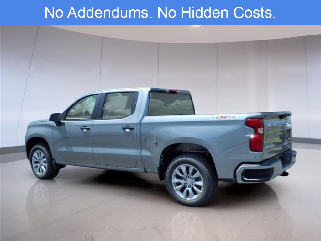 2026 Chevrolet Silverado 1500 Custom photo 3