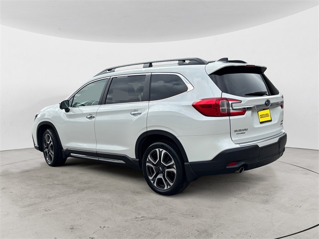 2023 Subaru Ascent Touring photo 2