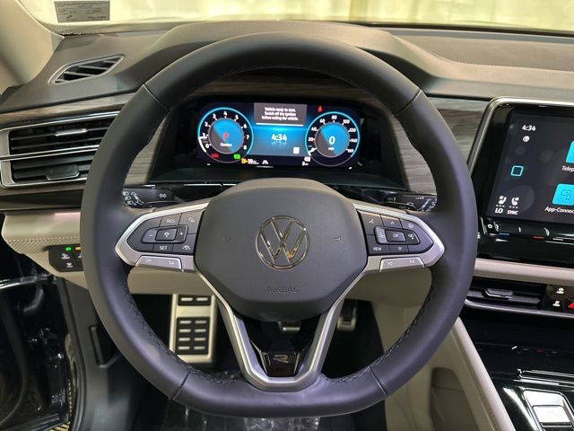 2025 Volkswagen Atlas SEL Premium R-Line photo 13