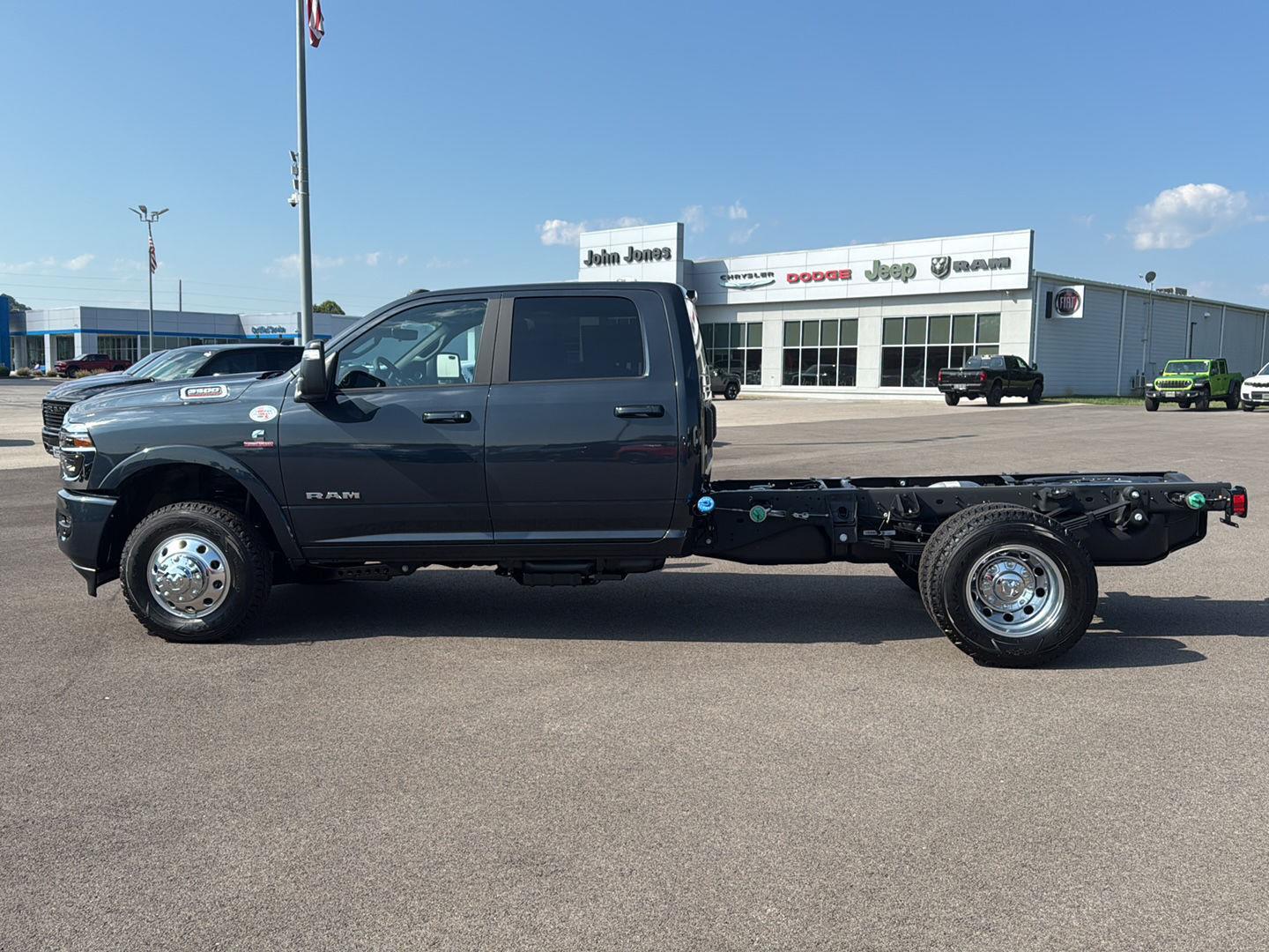 2026 Ram 3500 Big Horn photo 3