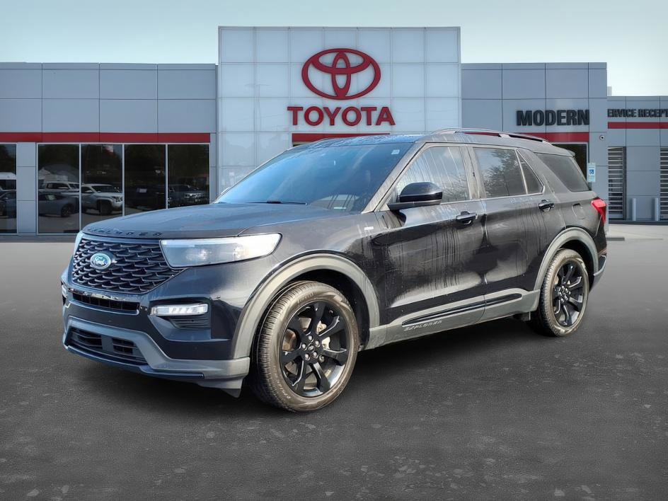 2024 Ford Explorer ST-LINE's photo
