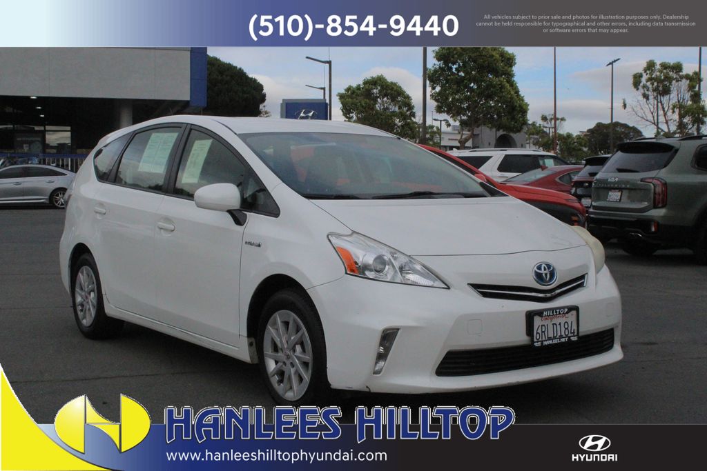 2012 Toyota Prius V Three photo 5