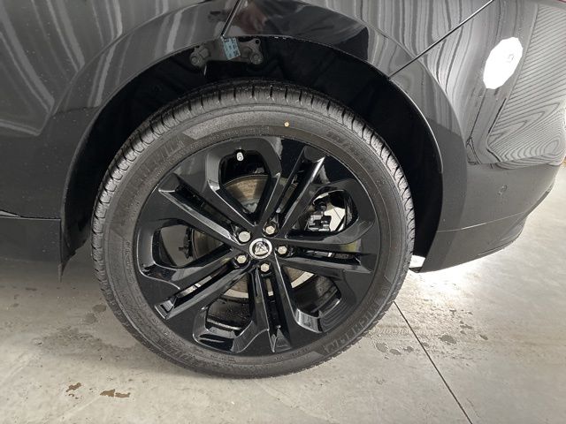 2025 Jaguar F-PACE P250 R-Dynamic S photo 10