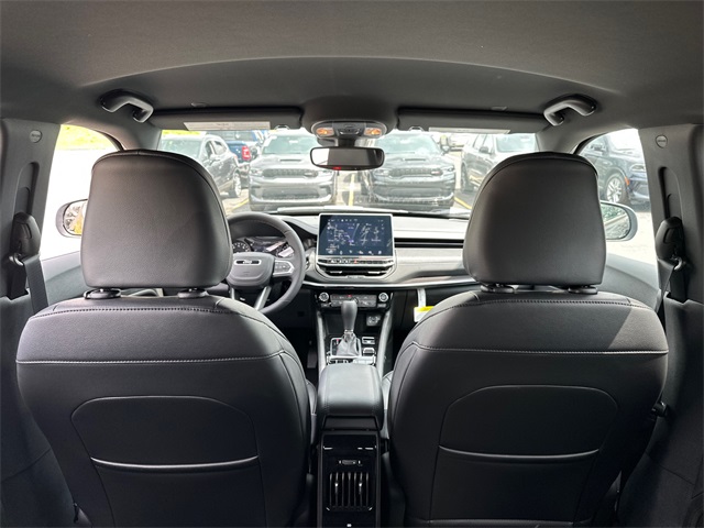 2025 Jeep Compass Latitude photo 11