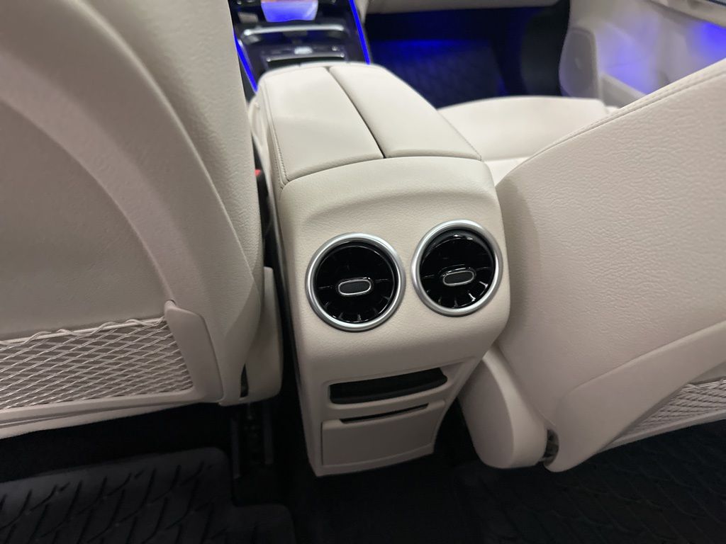 2026 Mercedes Benz GLB 250 4MATIC photo 18