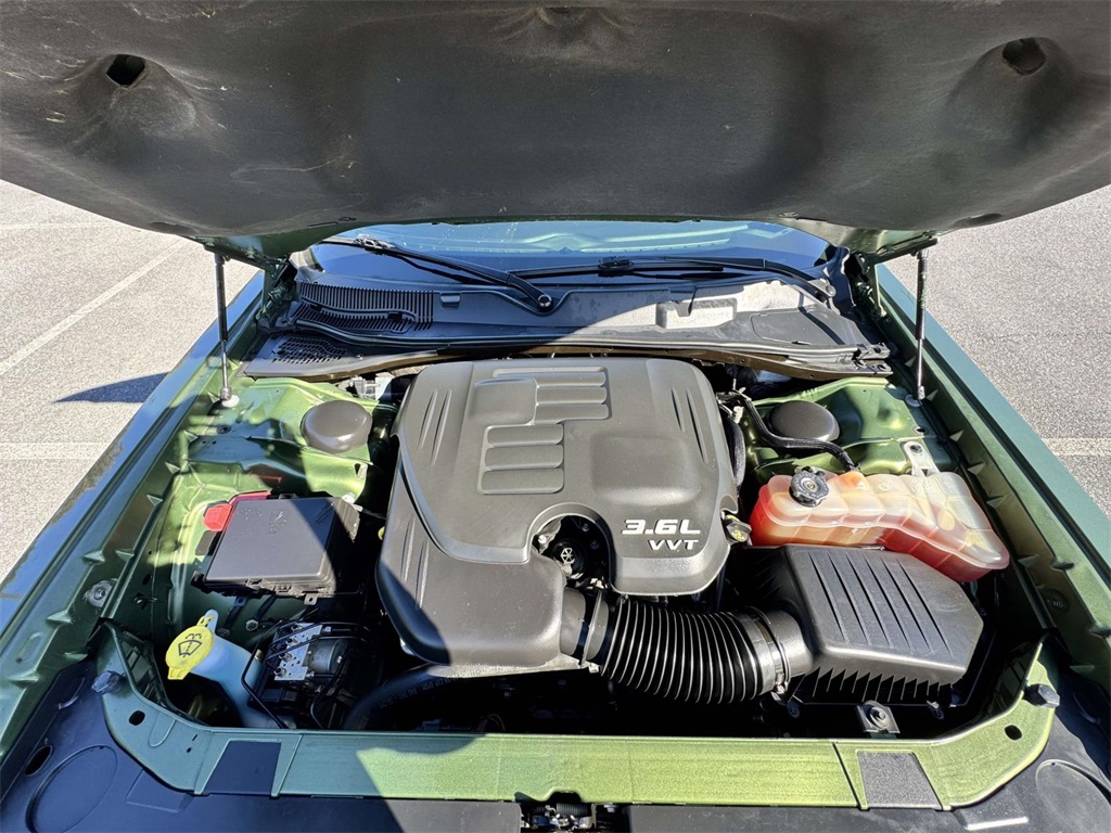 2020 Dodge Challenger SXT photo 11