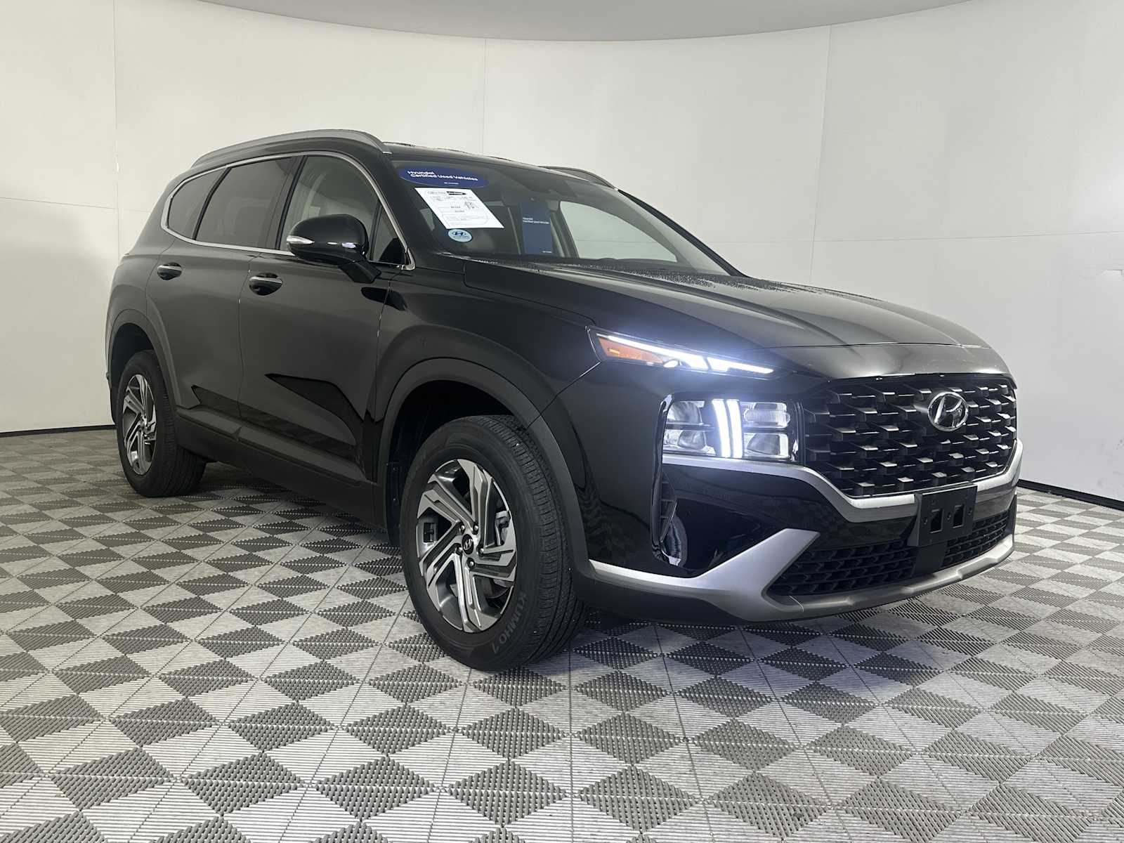 2023 Hyundai Santa Fe SEL's photo