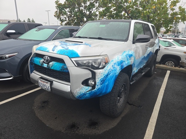 2019 Toyota 4Runner TRD Off-Road's photo