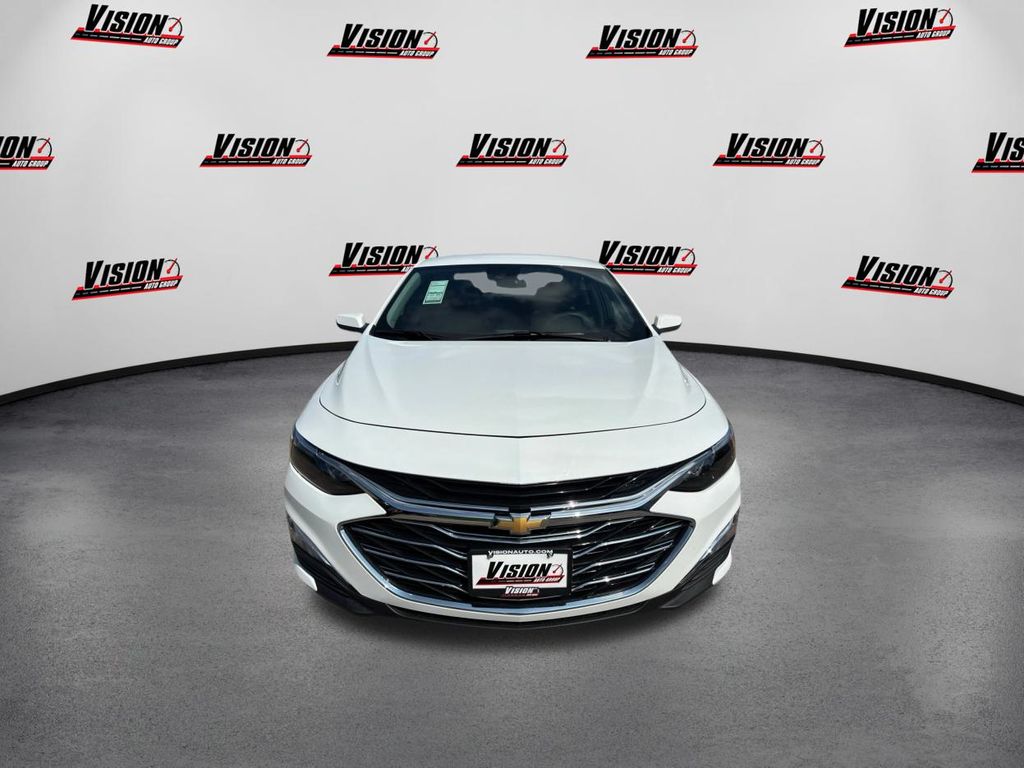 2024 Chevrolet Malibu LS photo 2