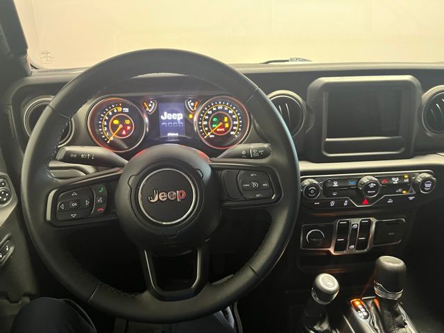 2023 Jeep Gladiator Sport photo 12