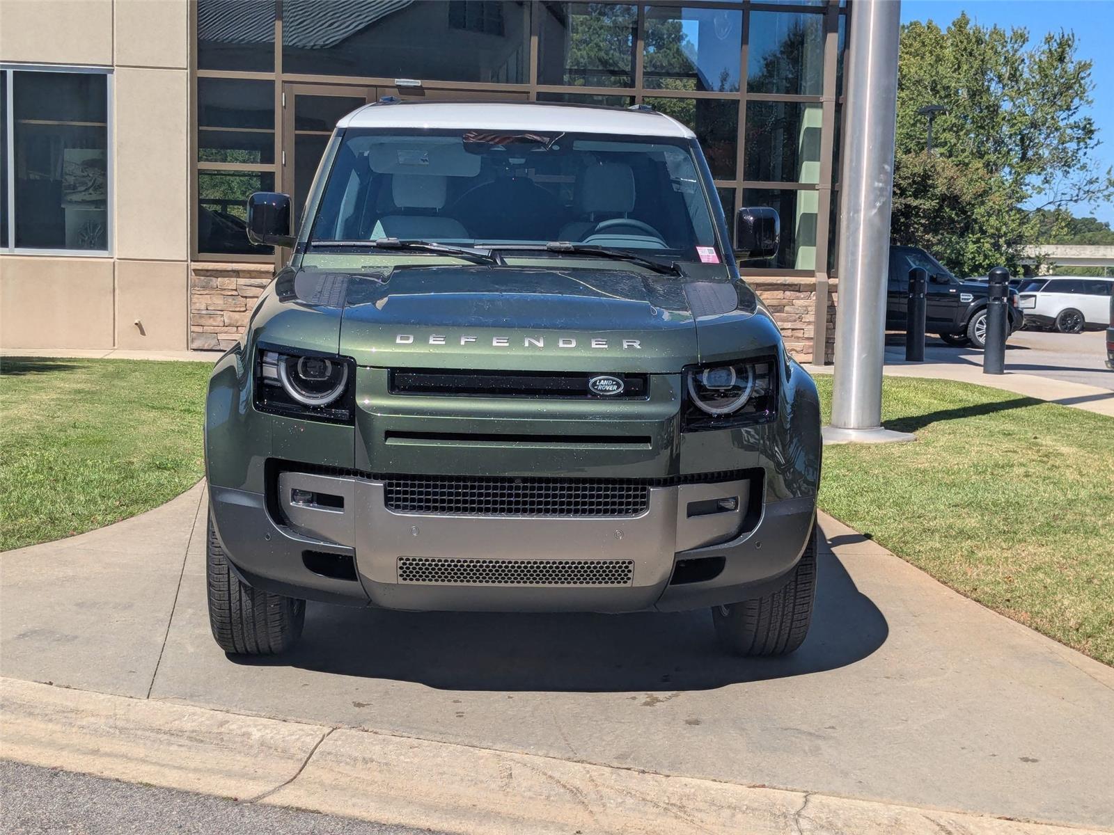 2026 Land Rover Defender 110 S photo 2