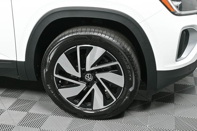 2025 Volkswagen Atlas SE Technology photo 33