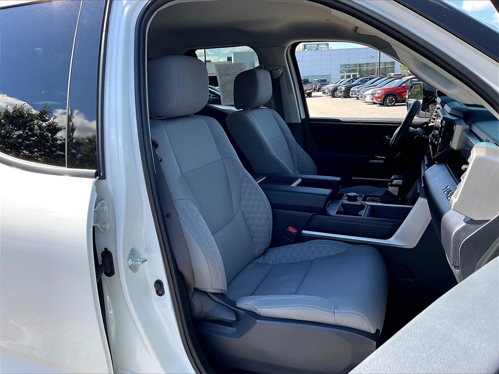 2023 Toyota Tundra SR5 photo 10