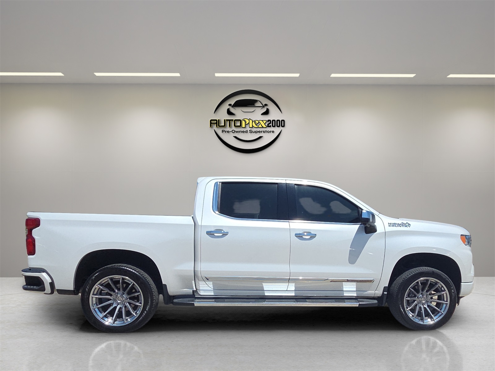 2022 Chevrolet Silverado 1500 High Country photo 8