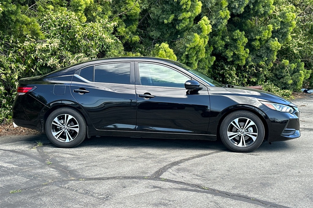 2022 Nissan Sentra SV photo 3