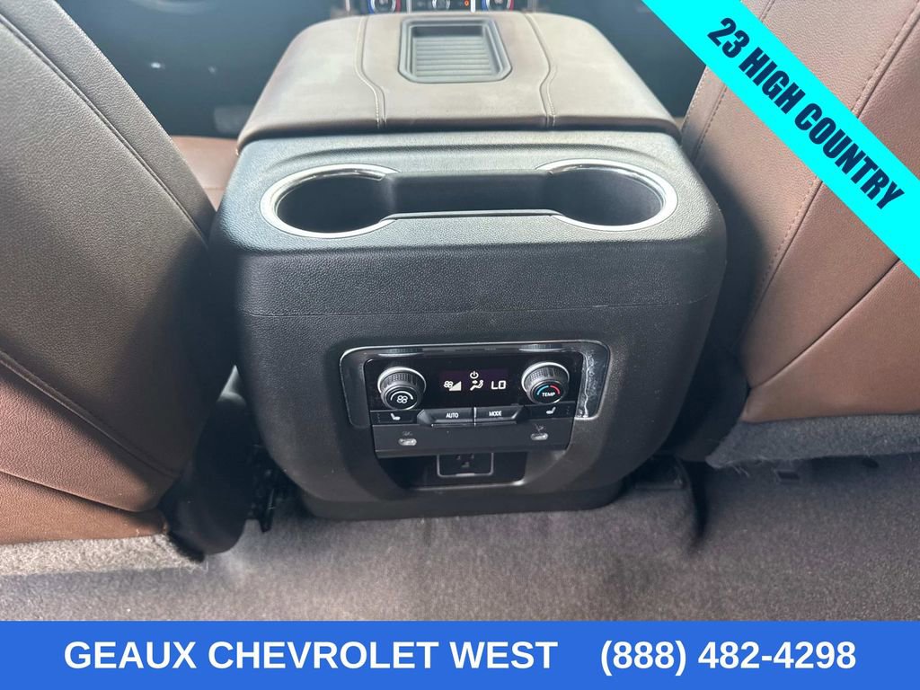 2023 Chevrolet Suburban High Country photo 27