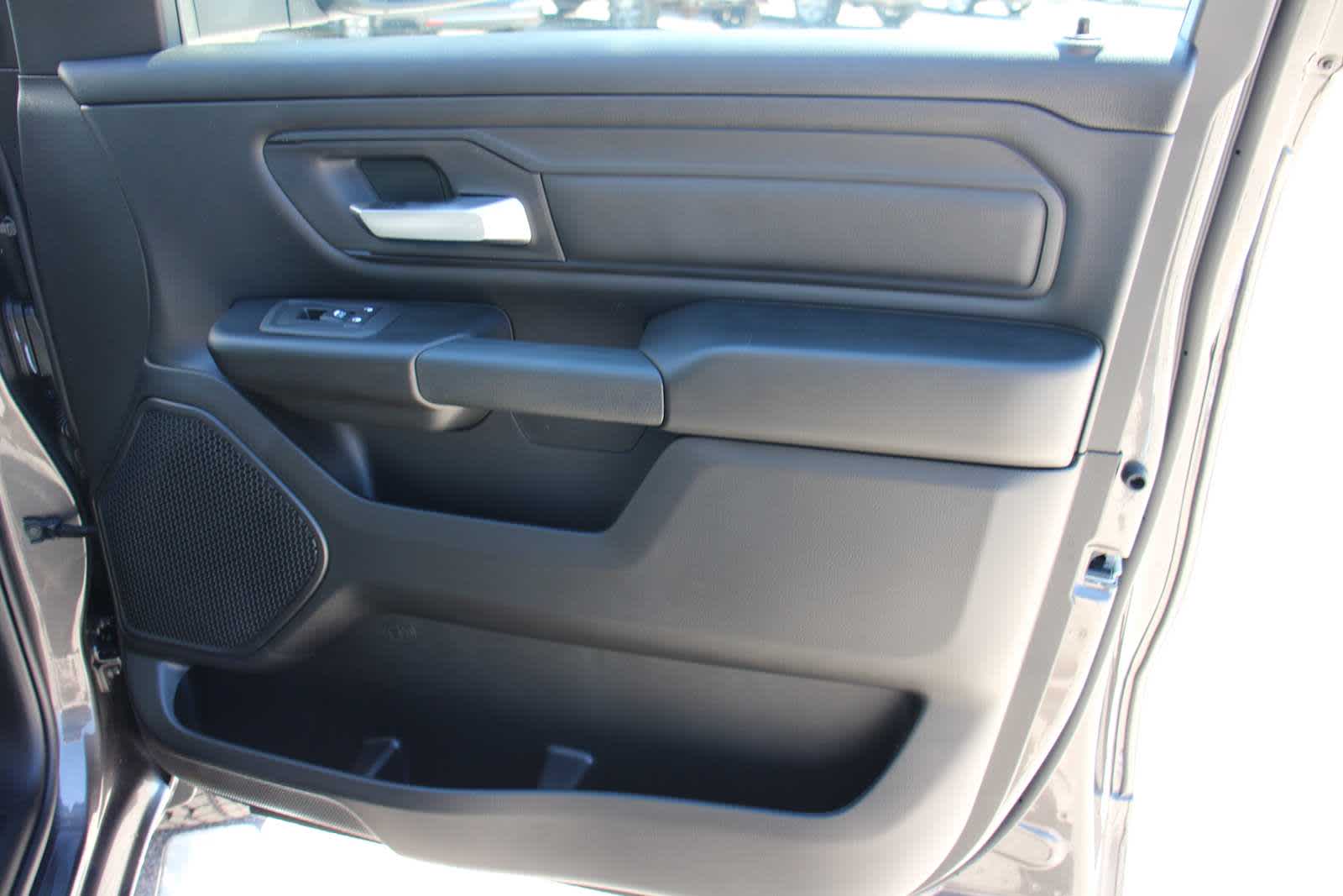 2025 Ram 1500 Tradesman photo 38