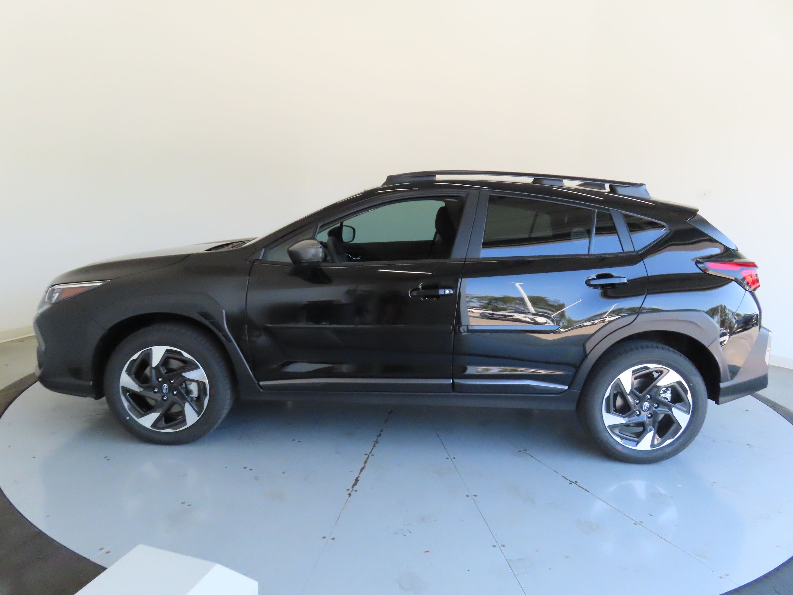 2025 Subaru Crosstrek Limited photo 6