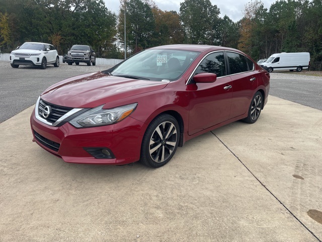 2018 Nissan Altima 2.5 SR photo 3