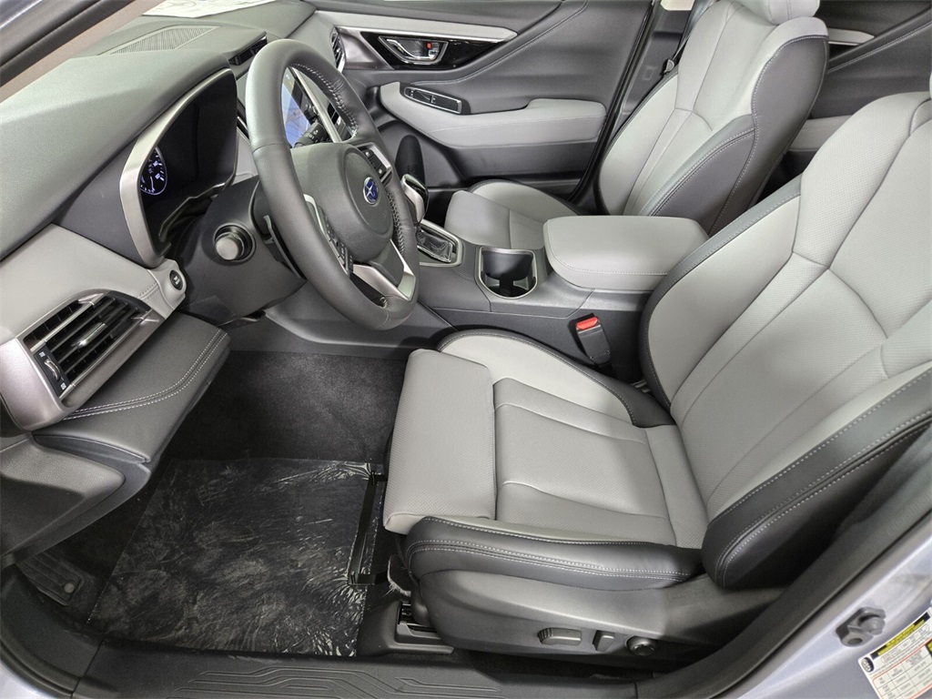 2025 Subaru Outback Limited photo 6