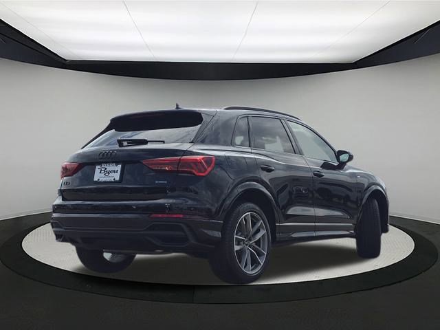 2025 Audi Q3 S line Premium photo 7