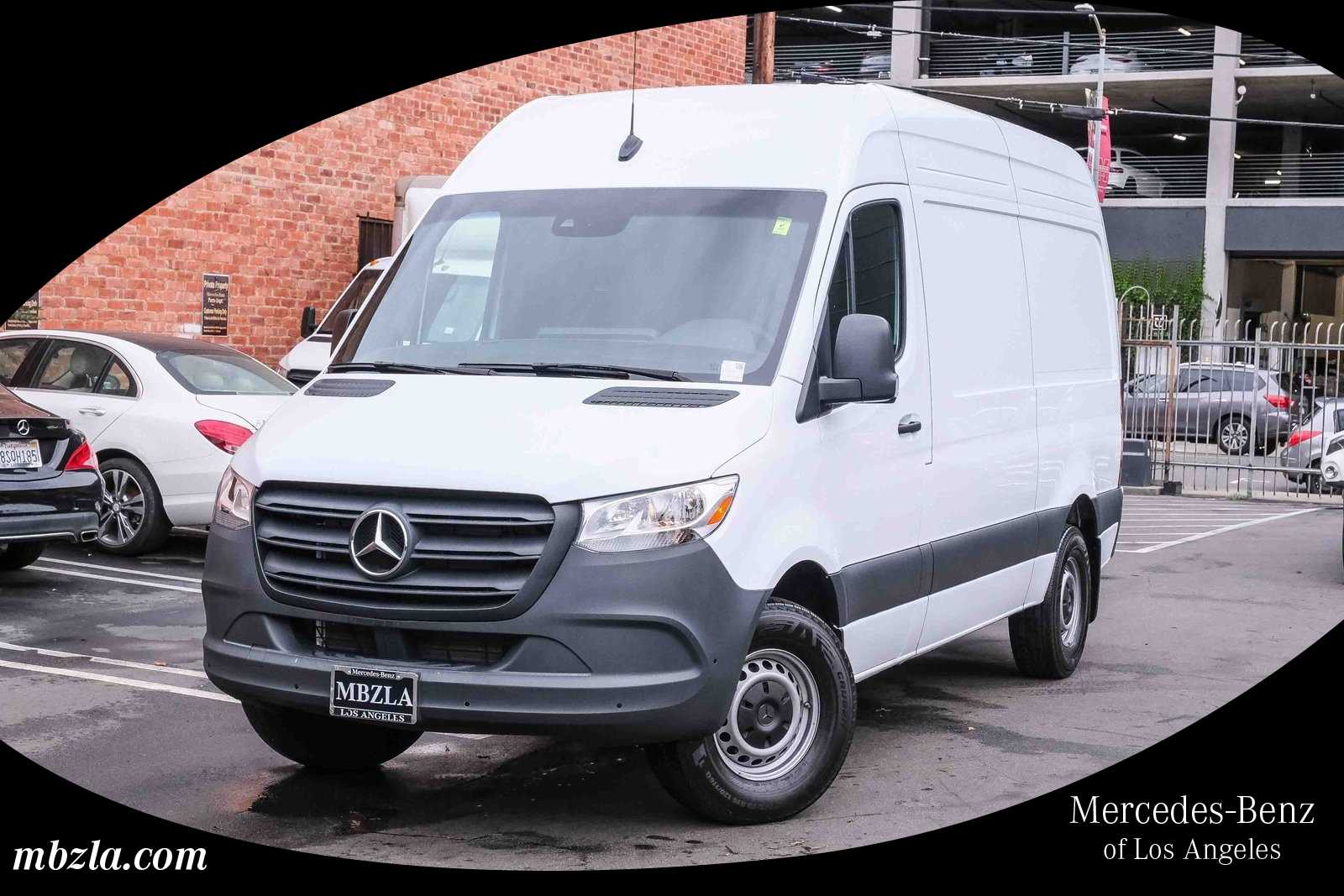 2024 Mercedes-Benz Sprinter Cargo Van Base's photo