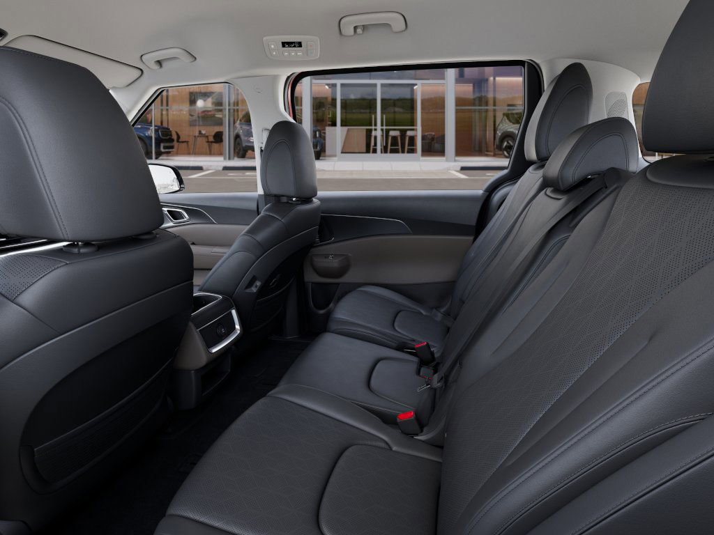 2026 Kia Carnival LXS photo 17