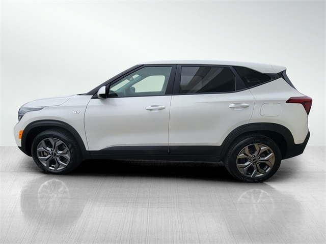 2024 Kia Seltos LX photo 6